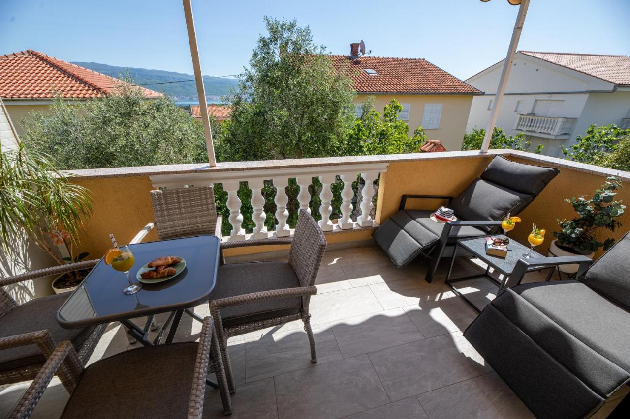 Ferienwohnung Pansion Tina Šilo Exterior foto