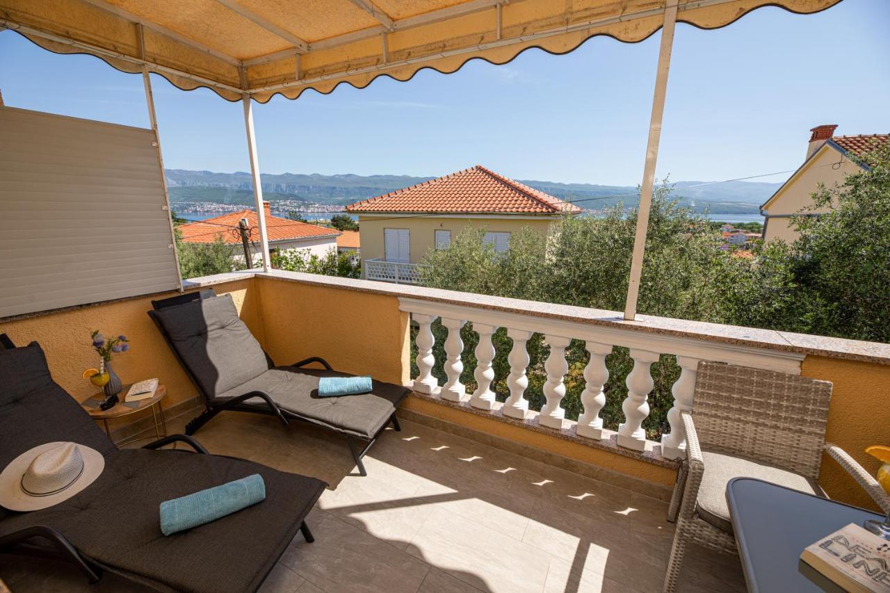 Ferienwohnung Pansion Tina Šilo Exterior foto